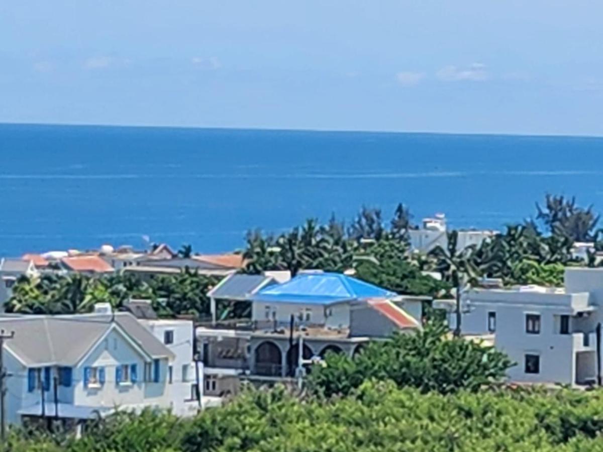 Seaview Luxury Appartment Flic-en-Flacq Buitenkant foto