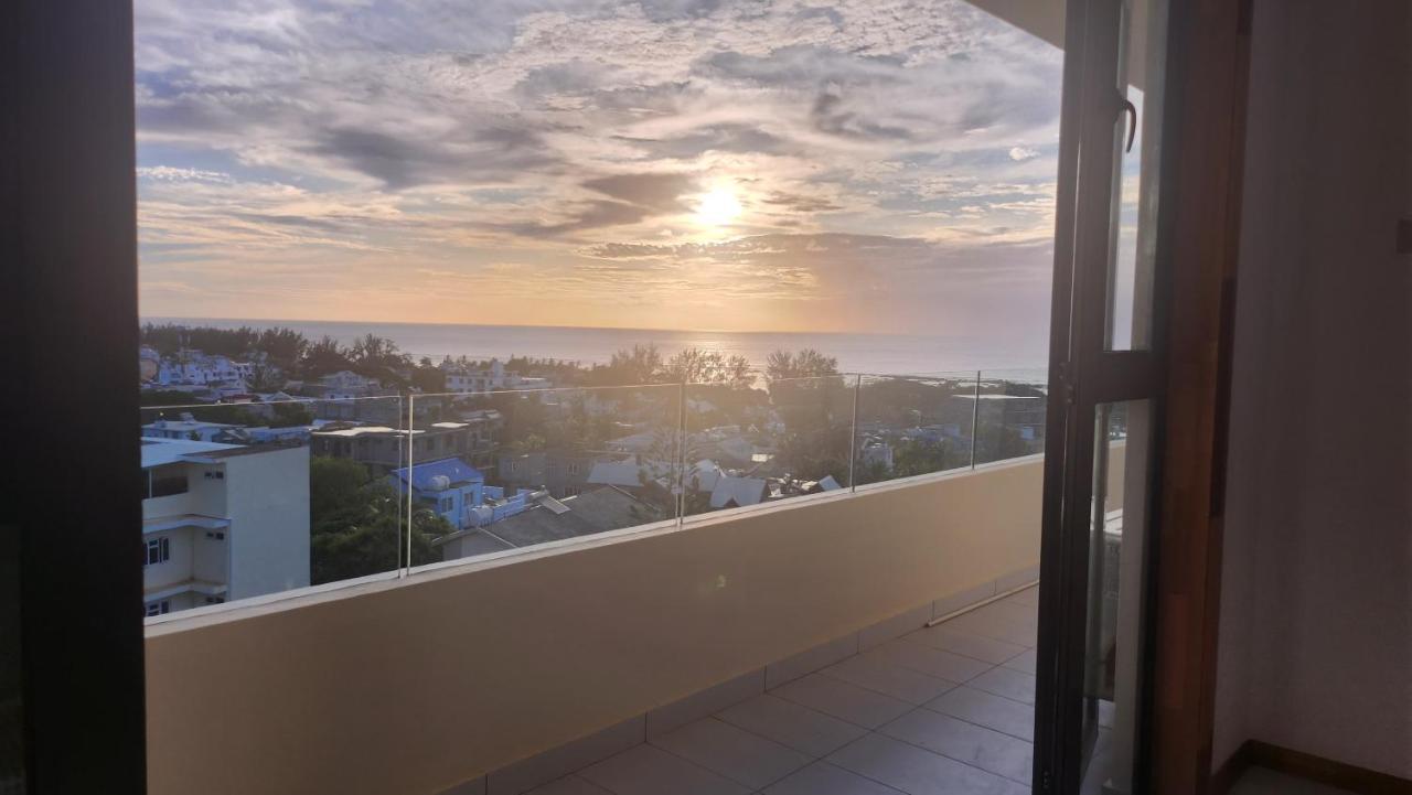 Seaview Luxury Appartment Flic-en-Flacq Buitenkant foto